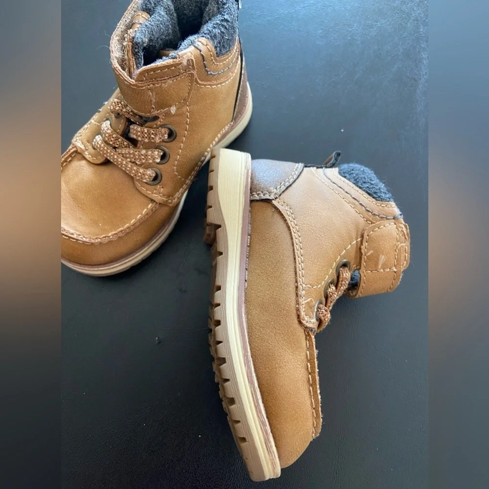 Crown Vintage Toddler Boots size 5